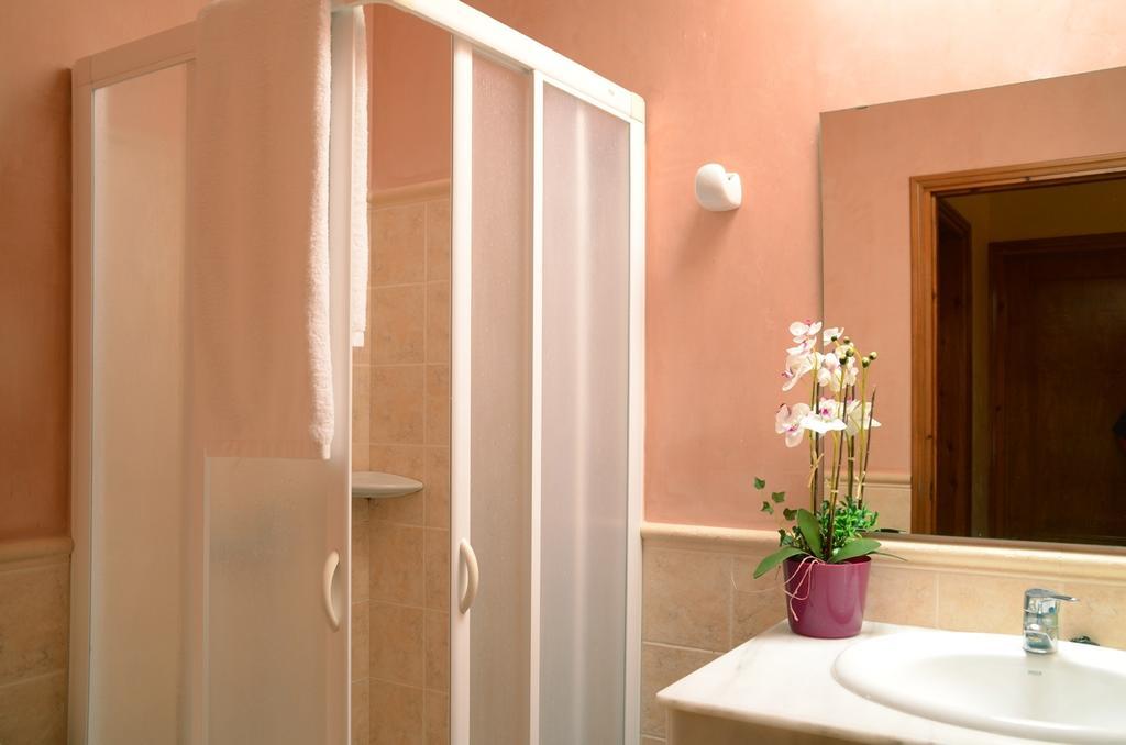 Villas Las Golondrinas Cala en Bosch Εξωτερικό φωτογραφία