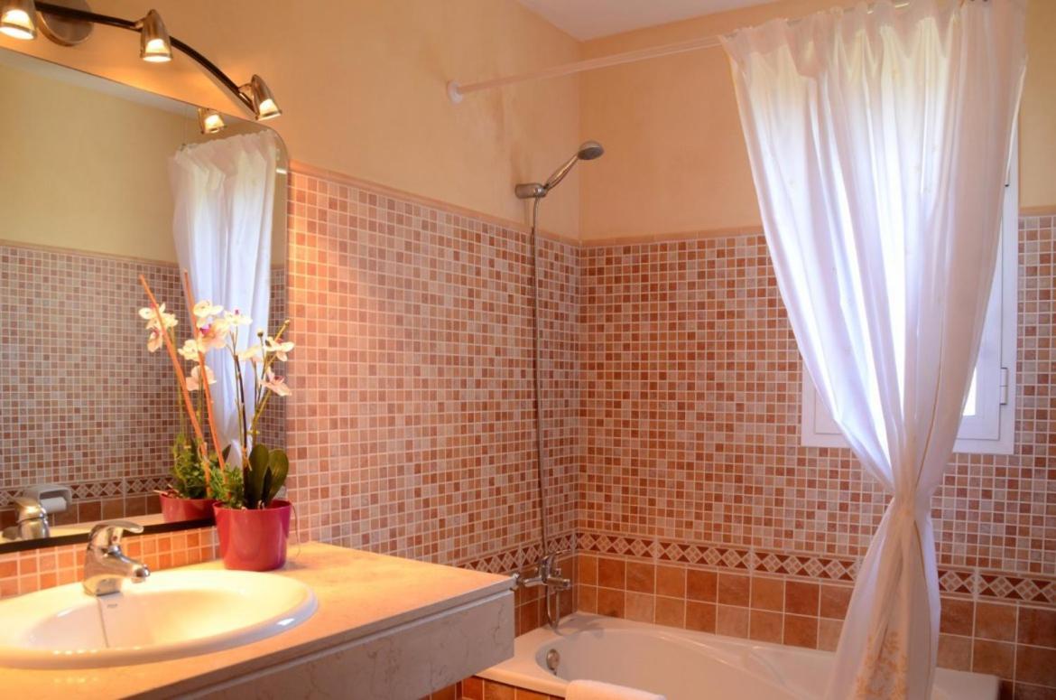 Villas Las Golondrinas Cala en Bosch Εξωτερικό φωτογραφία